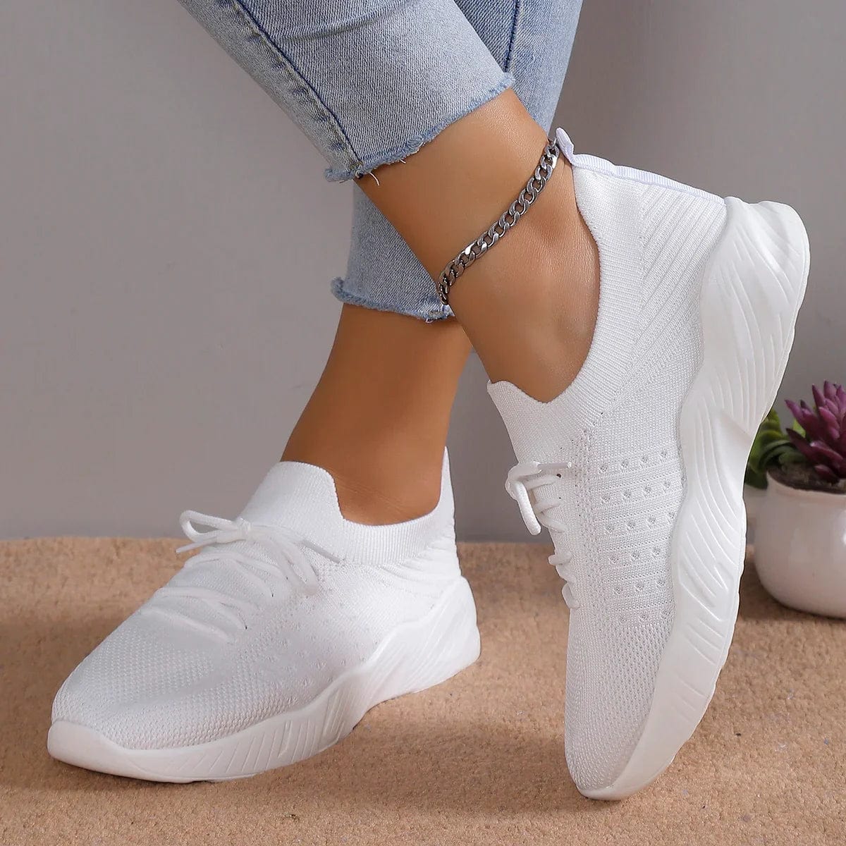 Soraya Sneakers