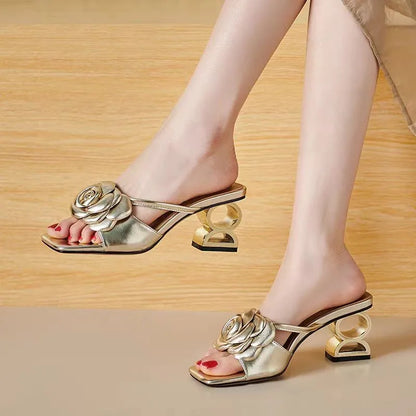 Blómstrandi Sandalar Dera™