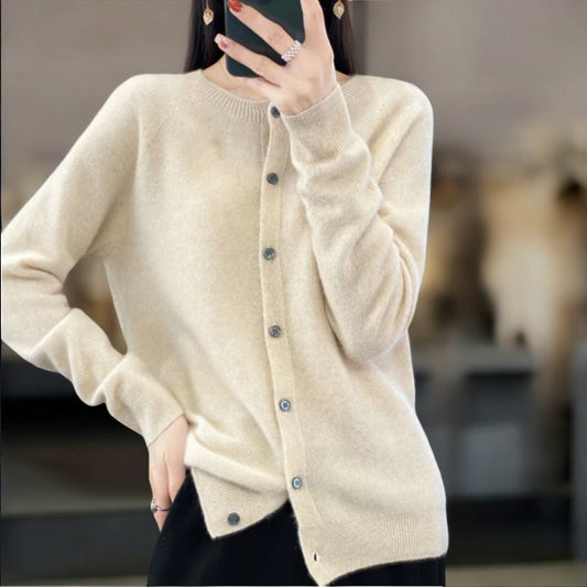 Rhea | Konunglegur kvenna léttur Merino kardigan | Daglegur klassískur