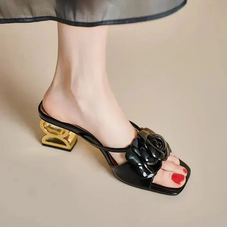 Blómstrandi Sandalar Dera™